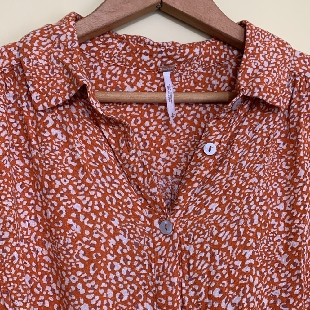 Free People Rust Celia Ditsy Viscose Floral Tie Front Shortsleeve Button Top S - Picture 8 of 17